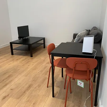 Mayfair Modern 2 Bed Home